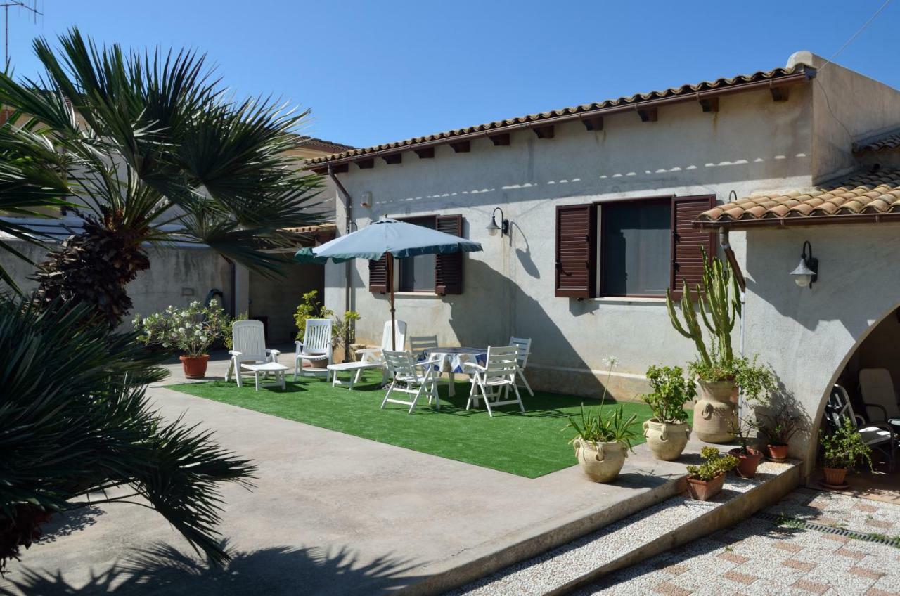 Villa Silvana Mazara del Vallo Exteriör bild